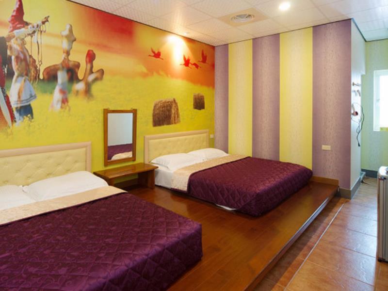 Family Pottery Bed & Breakfast Hengchun Exterior photo